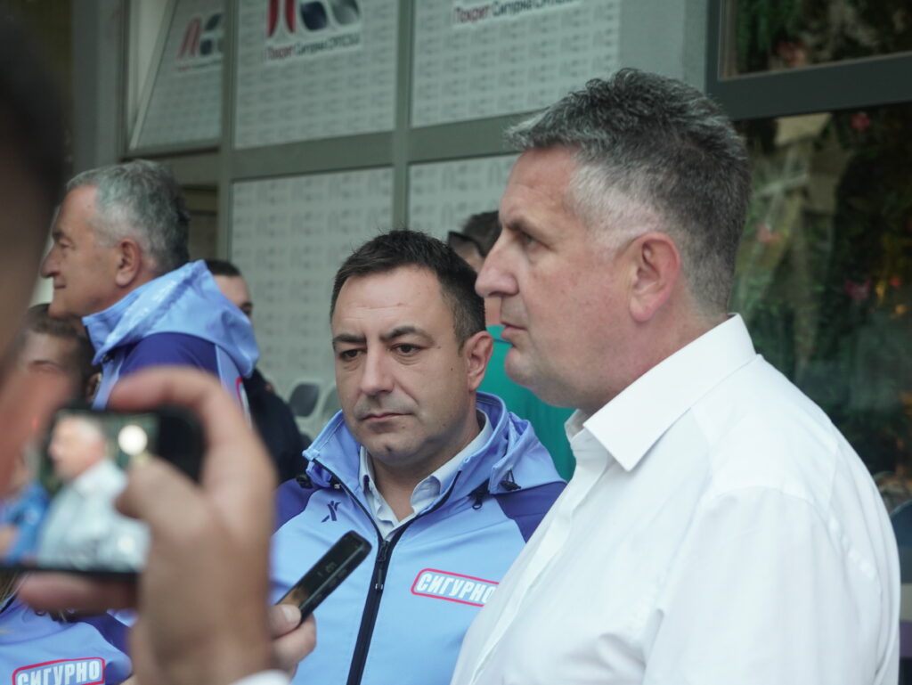 Svečano otvorena kancelarija Pokreta Sigurna Srpska u Foči dsc08667